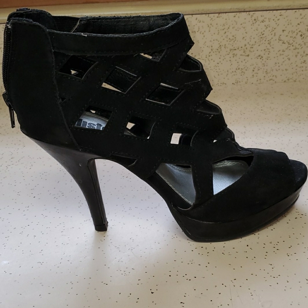Black heals